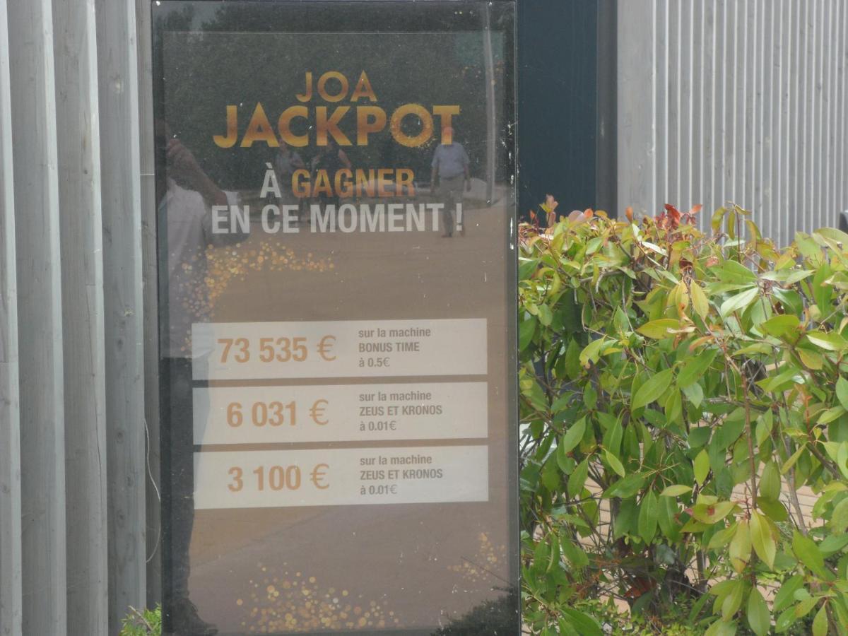 O Bout D'La Motte Apartment Voillecomte ภายนอก รูปภาพ